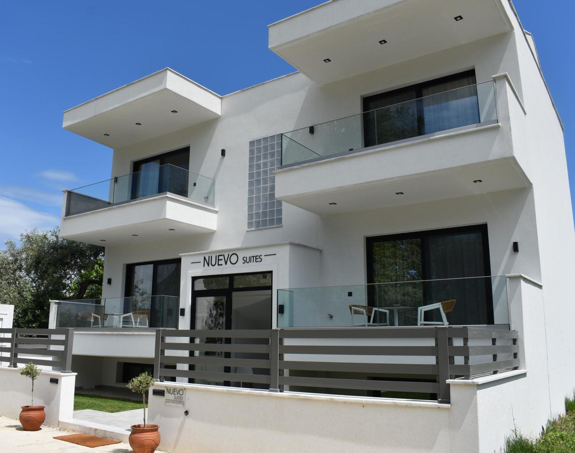 לימנאס Nuevo Suites מראה חיצוני תמונה
