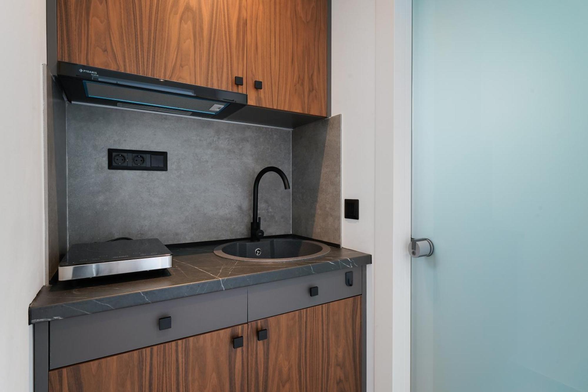 לימנאס Nuevo Suites מראה חיצוני תמונה