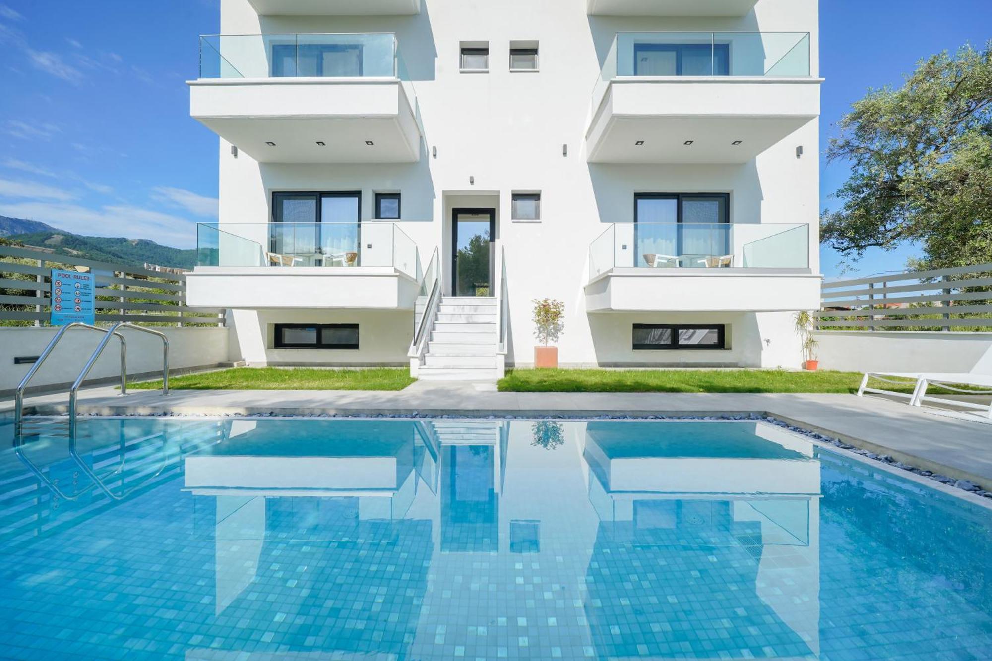 לימנאס Nuevo Suites מראה חיצוני תמונה