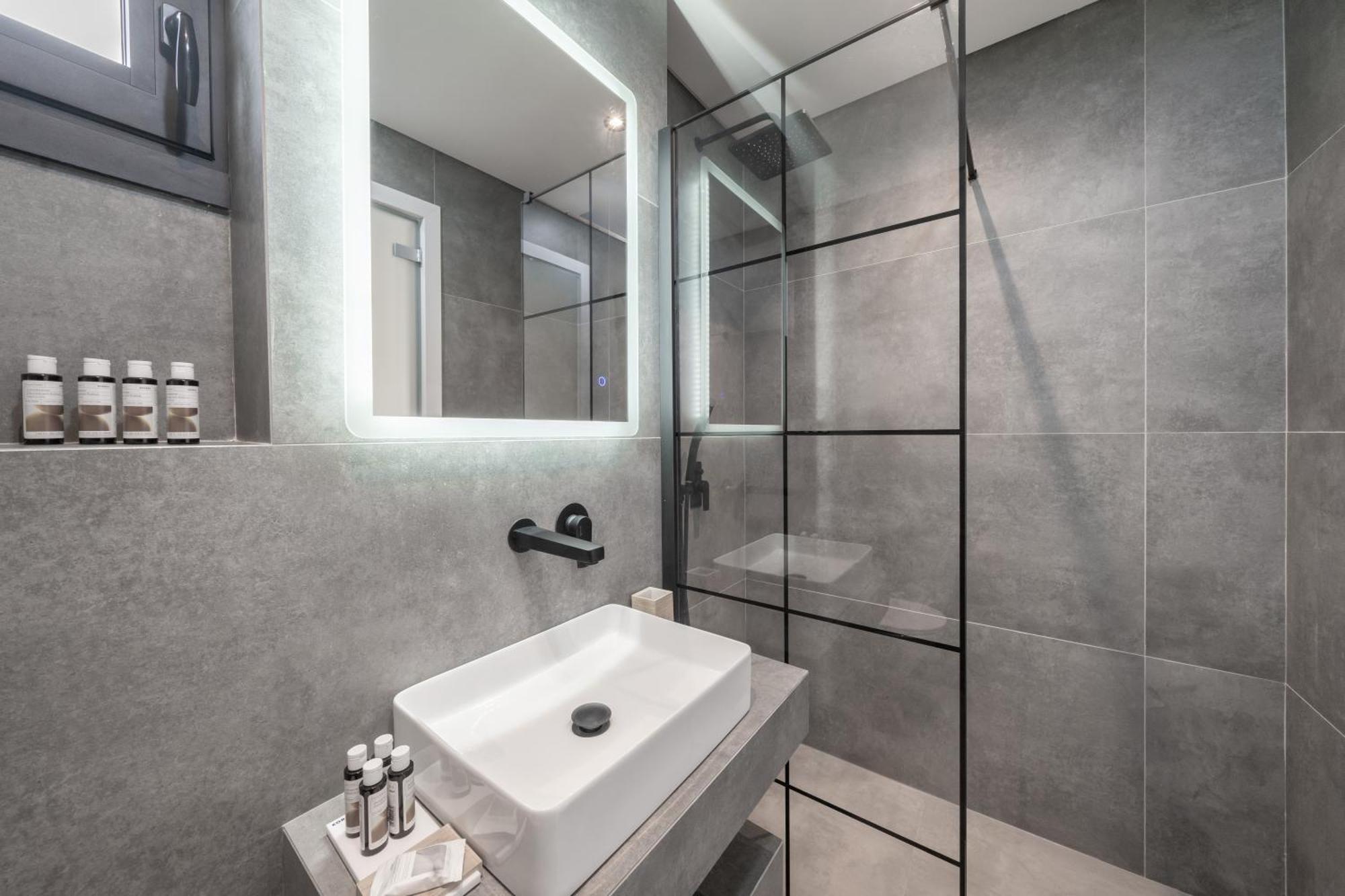 לימנאס Nuevo Suites מראה חיצוני תמונה