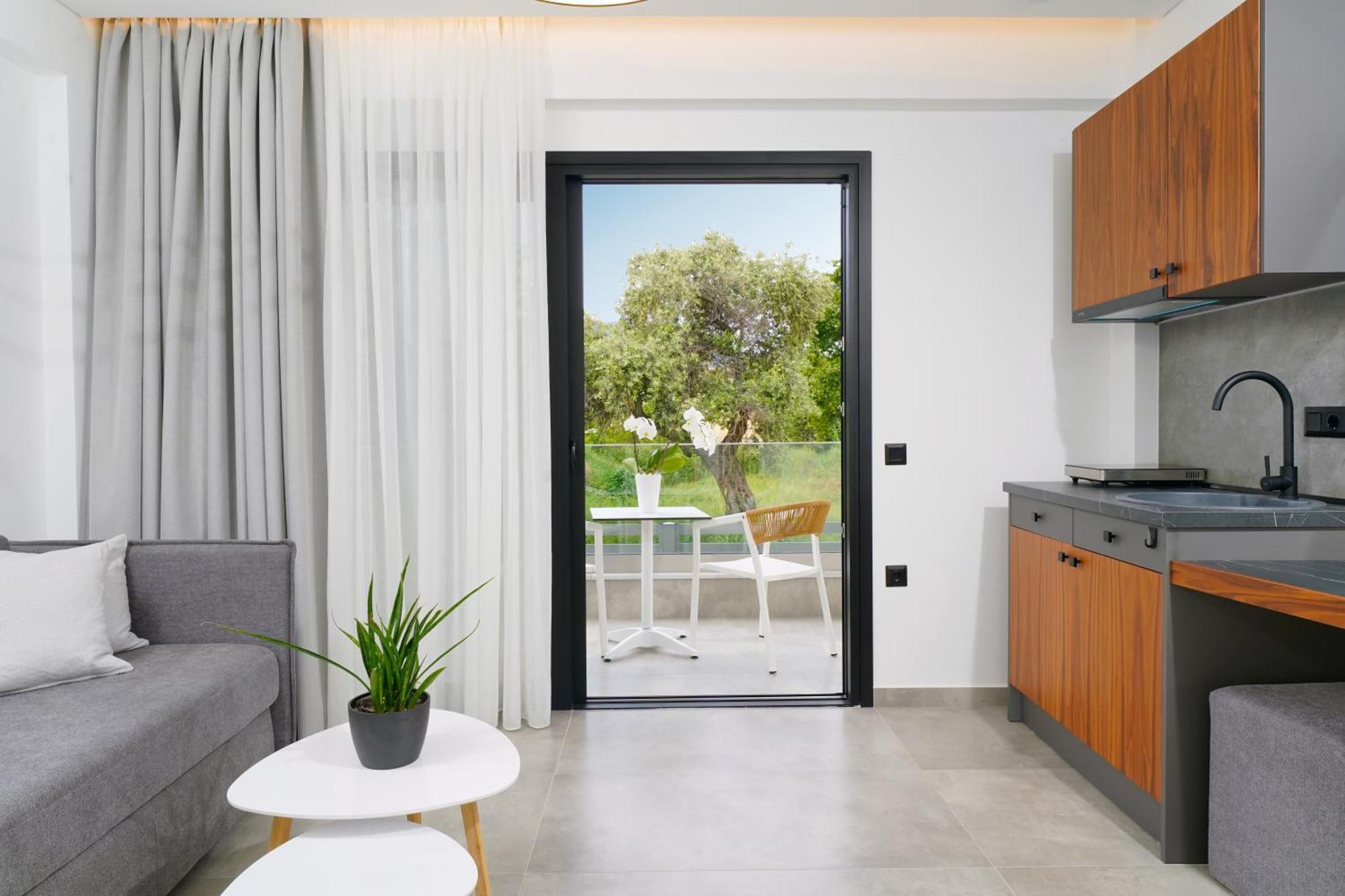 לימנאס Nuevo Suites מראה חיצוני תמונה