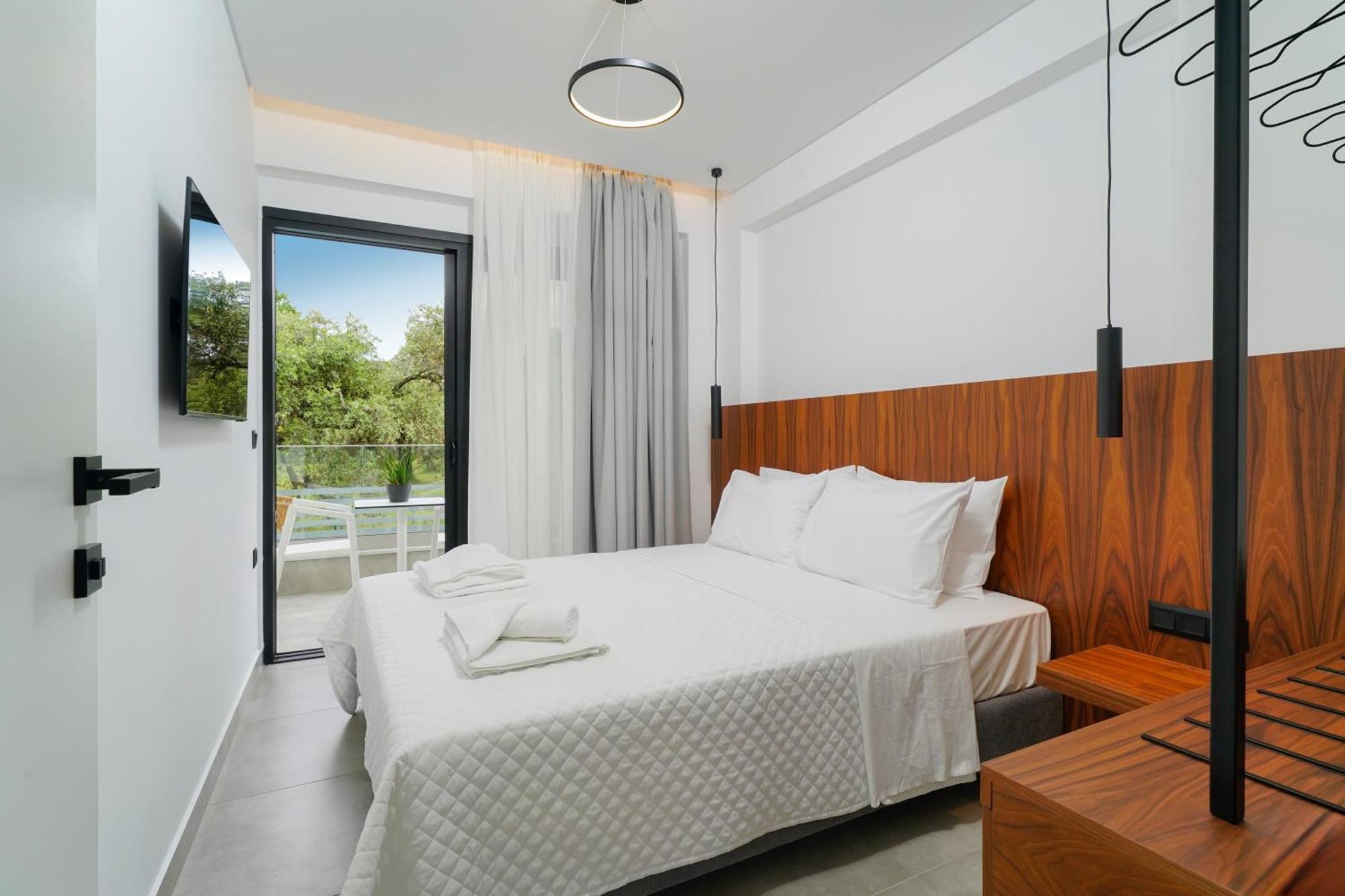 לימנאס Nuevo Suites מראה חיצוני תמונה