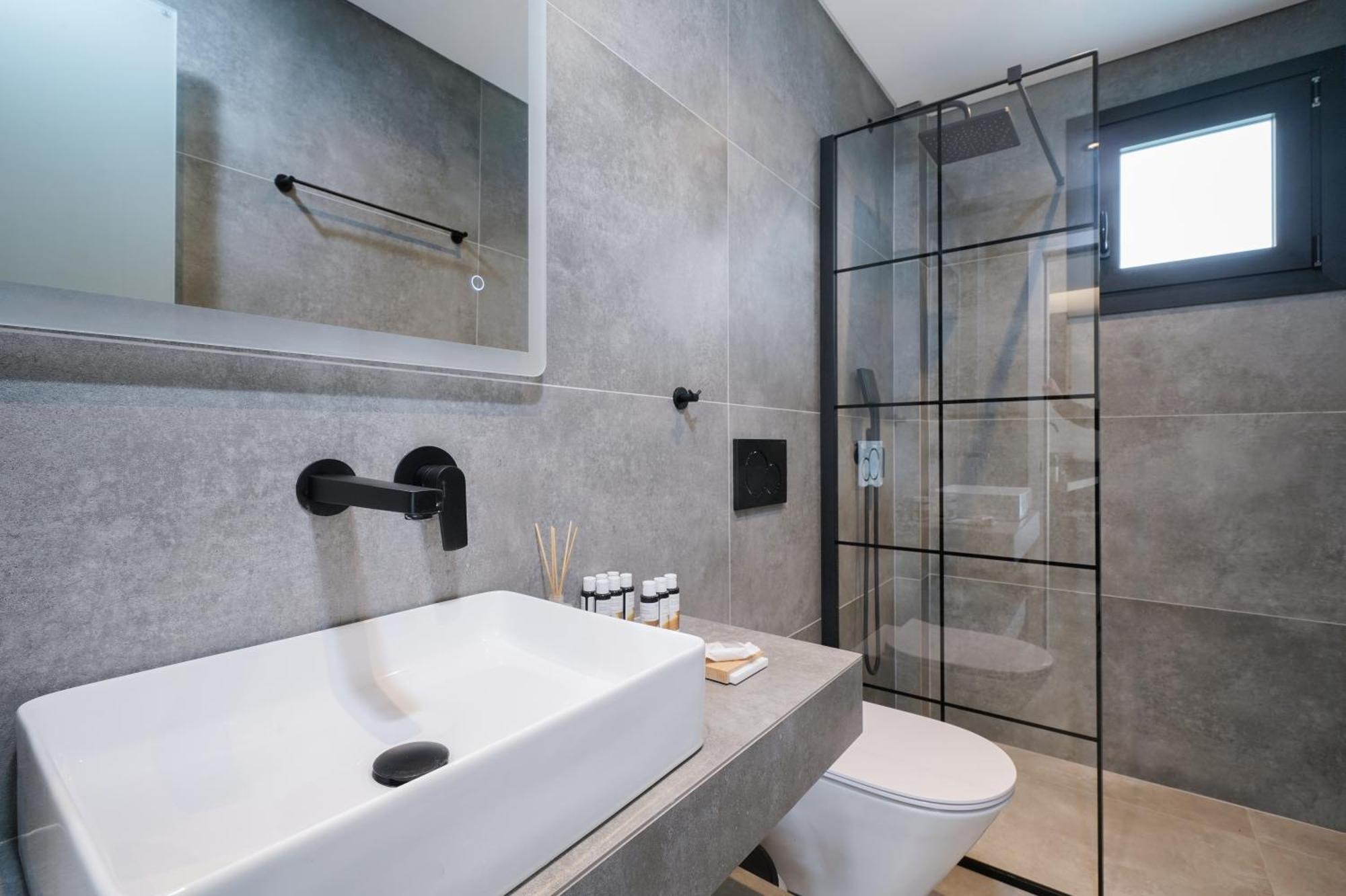 לימנאס Nuevo Suites מראה חיצוני תמונה